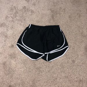 Black nike shorts